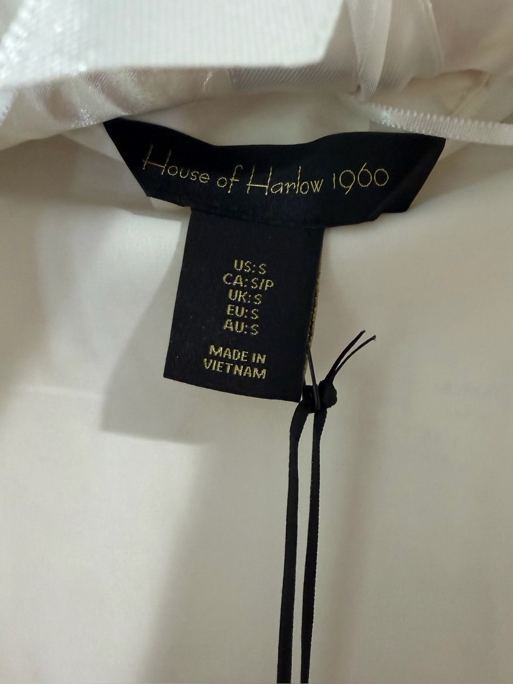 House of Harlow 1960 White Satin Feather Sleeve Robe - Picture 11 of 15